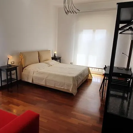 Lindos Nocleg ze śniadaniem 2*